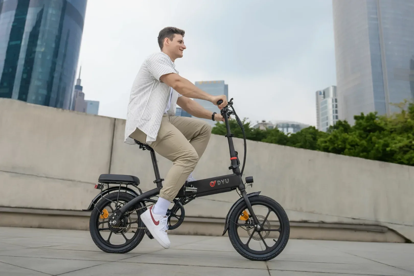 DYU A1F Pro 16 Inch Full Folding Electric Bike 2